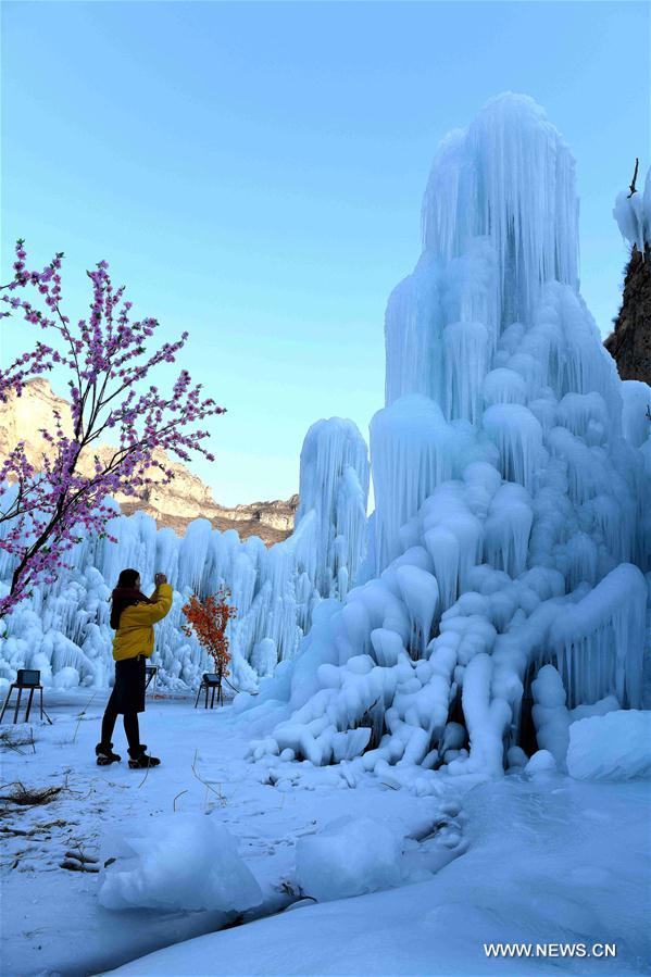 #CHINA-HEBEI-SHIJIAZHUANG-FROZEN WATERFALL (CN)