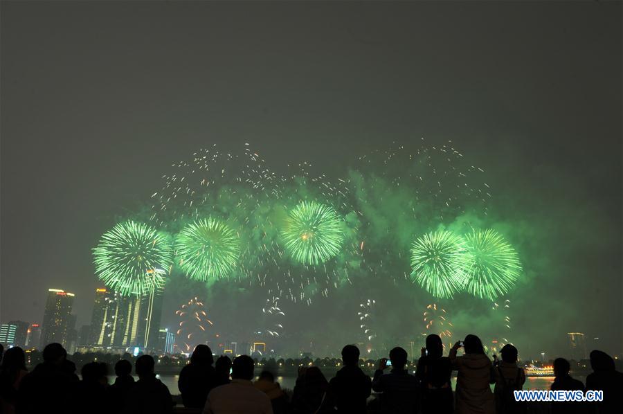 CHINA-CHANGSHA-FIREWORKS-NEW YEAR(CN)