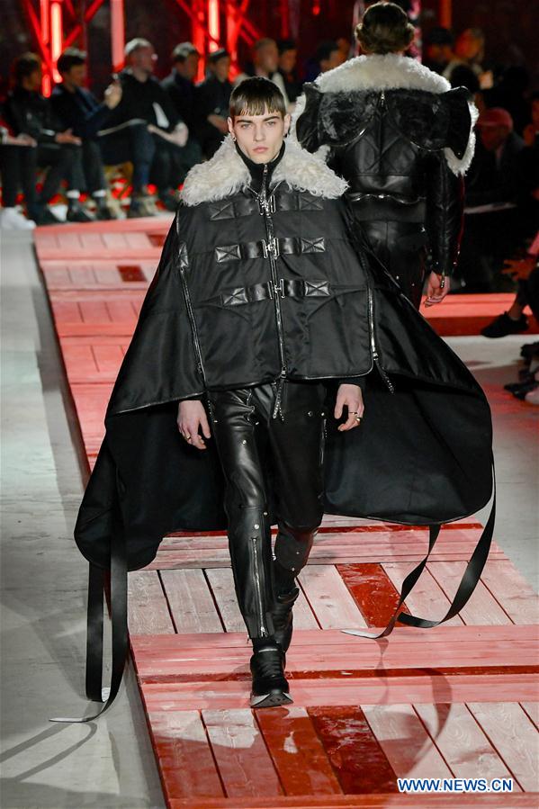 FRANCE-PARIS-MEN'S FASHION WEEK-ALEXANDER MCQUEEN