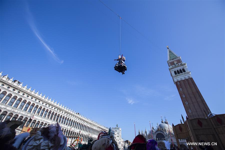 ITALY-VENICE-CARNIVAL-FLIGHT OF THE ANGEL