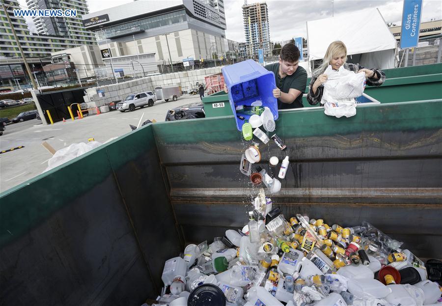 CANADA-VANCOUVER-GARBAGE COLLECTION-ZERO WASTE CENTER