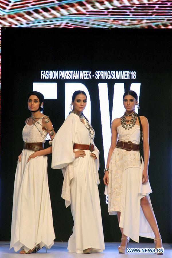 PAKISTAN-KARACHI-FASHION WEEK