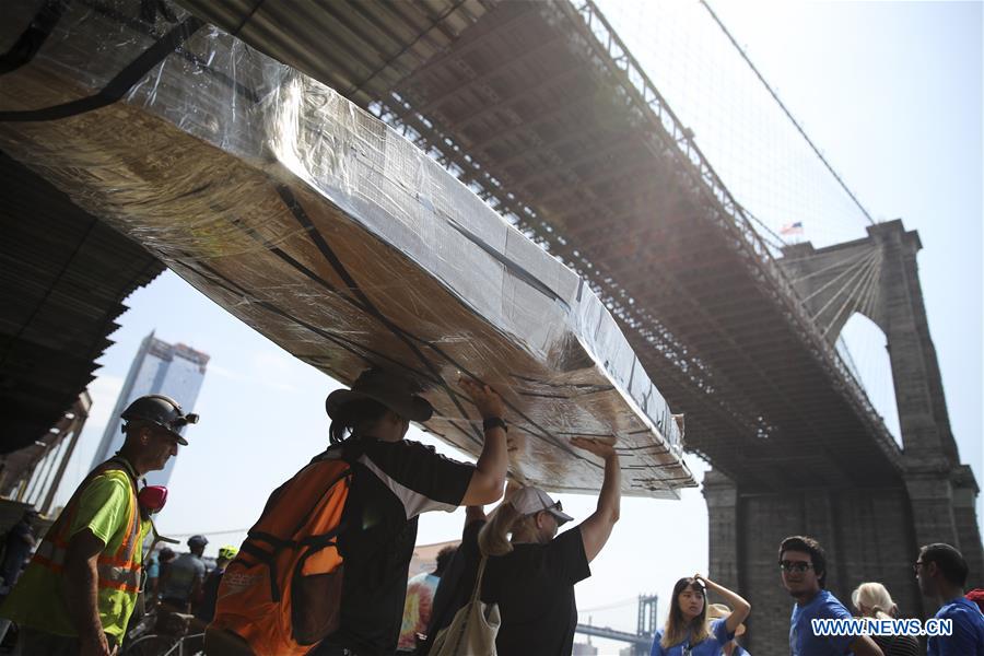 U.S.-NEW YORK-CITY OF WATER DAY-CARDBOARD BOAT