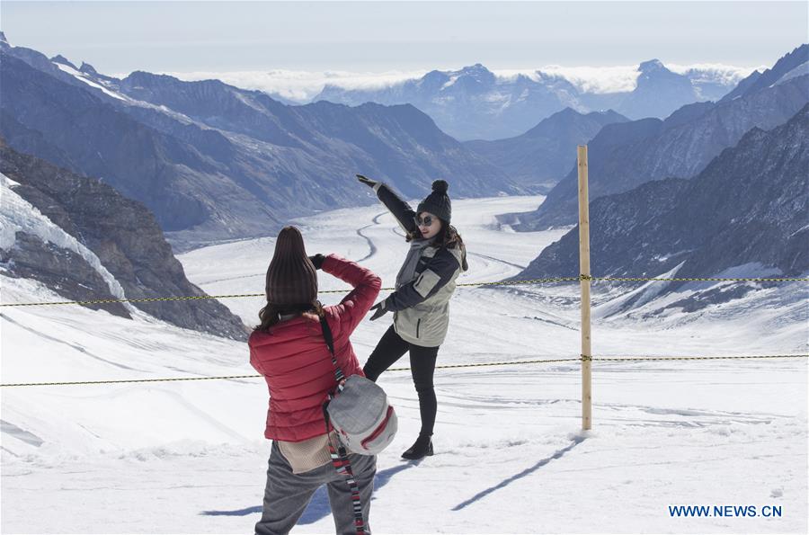 SWITZERLAND-JUNGFRAU REGION-CHINA-TOURISTS