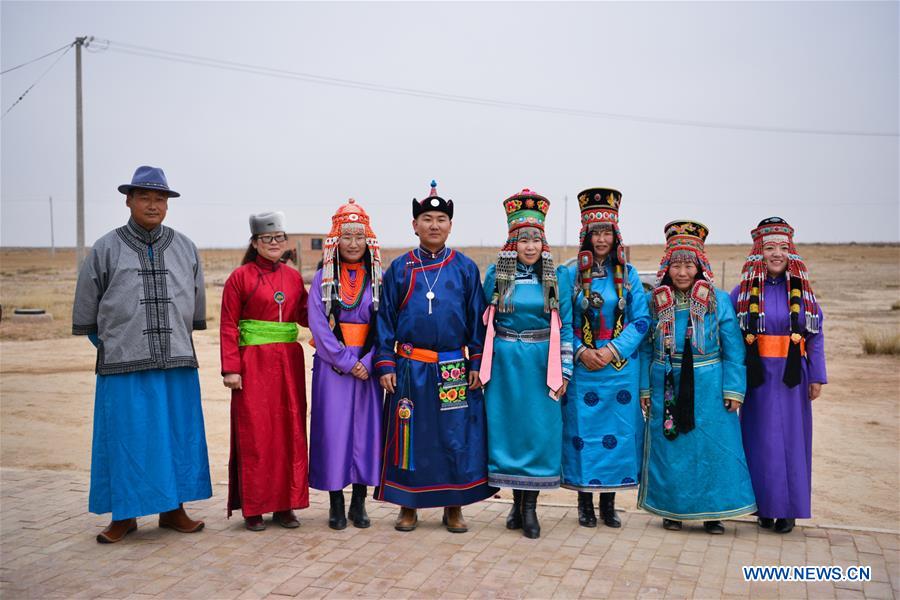 CHINA-INNER MONGOLIA-ORDOS-WEDDING (CN)