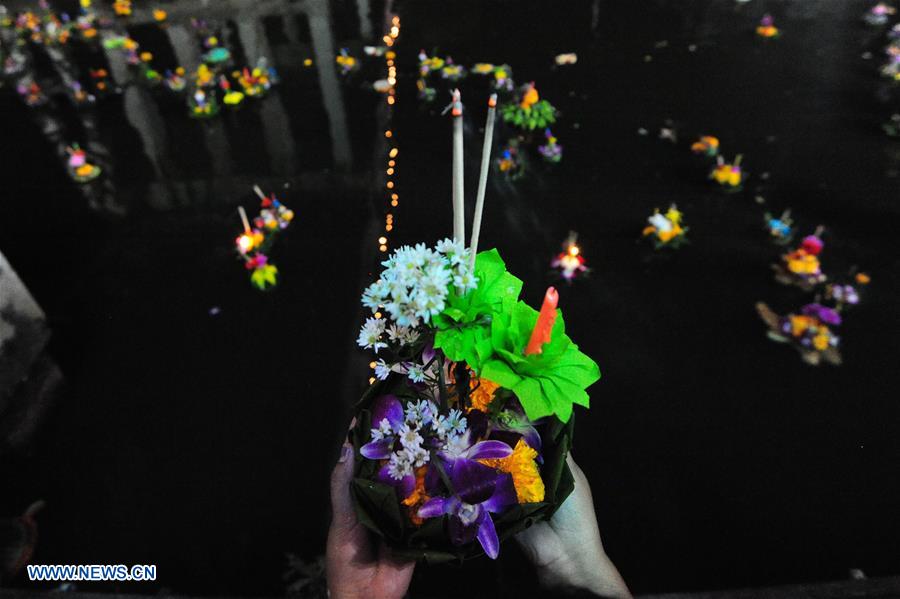 THAILAND-BANGKOK-LOY KRATHONG FESTIVAL-CELEBRATION