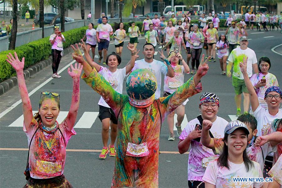 PHILIPPINES-MANILA-PASAY CITY-COLOR RUN