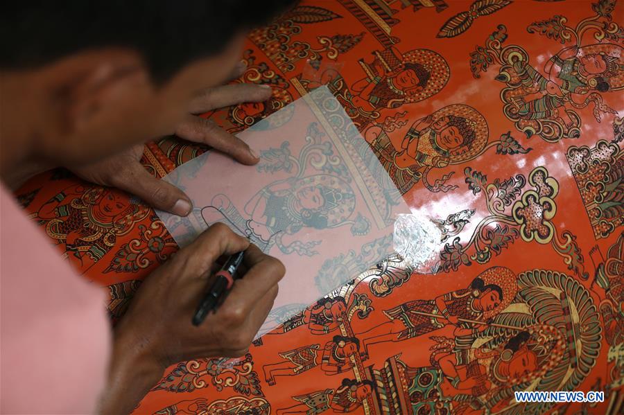 MYANMAR-BAGAN-TRADITIONAL HANDICRAFT-LACQUERWARE-WORKSHOP