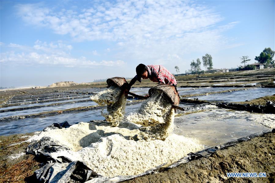 BANGLADESH-COX'S BAZAR-SALT PRODUCTION