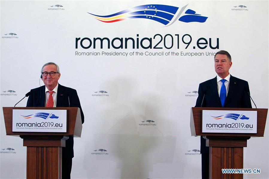 ROMANIA-BUCHAREST-EU-JUNCKER