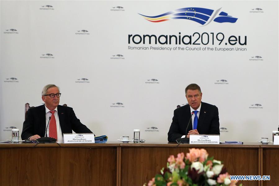 ROMANIA-BUCHAREST-EU-JUNCKER