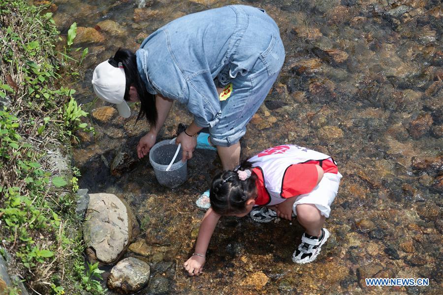 CHINA-ZHEJIANG-MAY DAY HOLIDAY-COUNTRYSIDE (CN)