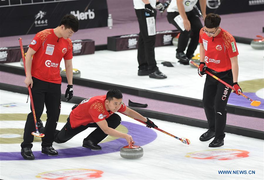 (SP)CHINA-BEIJING-CURLING-WCF WORLD CUP GRAND FINAL-DAY 4(CN)