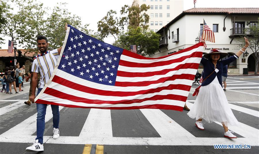 U.S.-SANTA BARBARA-INDEPENDENCE DAY-PARADE