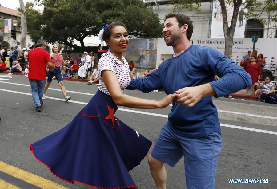 U.S.-SANTA BARBARA-INDEPENDENCE DAY-PARADE