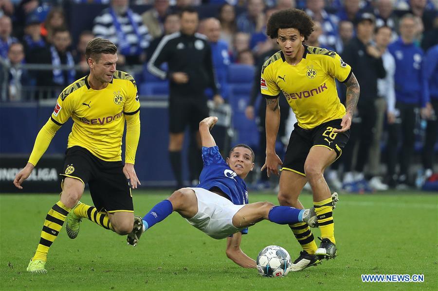 (SP)GERMANY-GELSENKIRCHEN-SOCCER-BUNDESLIGA-DORTMUND VS SCHALKE 04