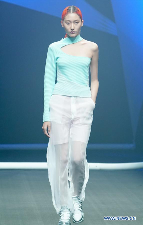 CHINA-BEIJING-FASHION WEEK (CN)