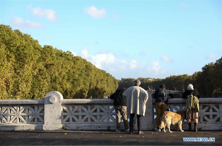 ITALY-ROMA-AUTUMN SCENERY