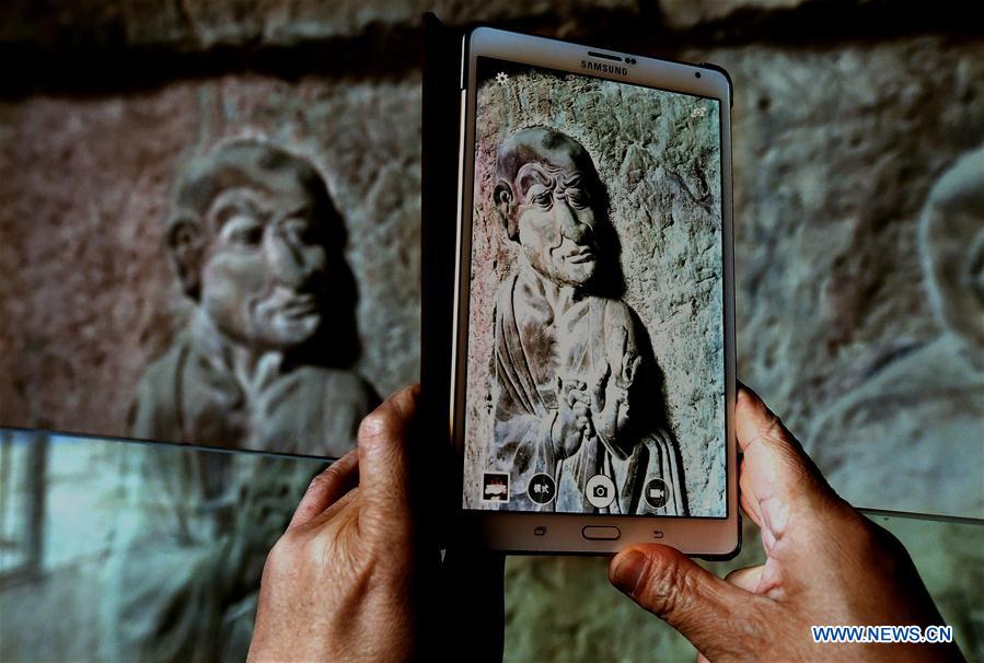 CHINA-HENAN-LONGMEN GROTTOES (CN)