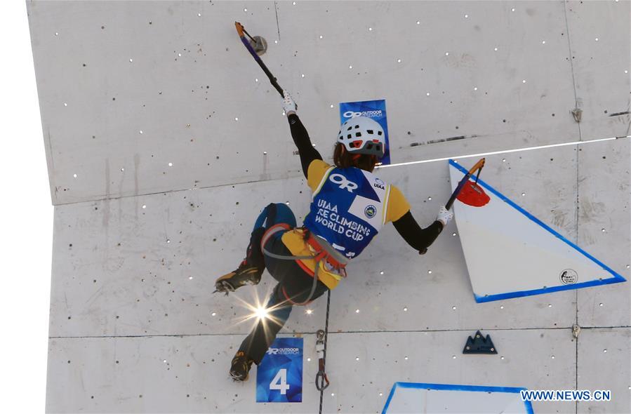 (SP)CHINA-CHANGCHUN-ICE CLIMBING-UIAA WORLD CUP(CN)