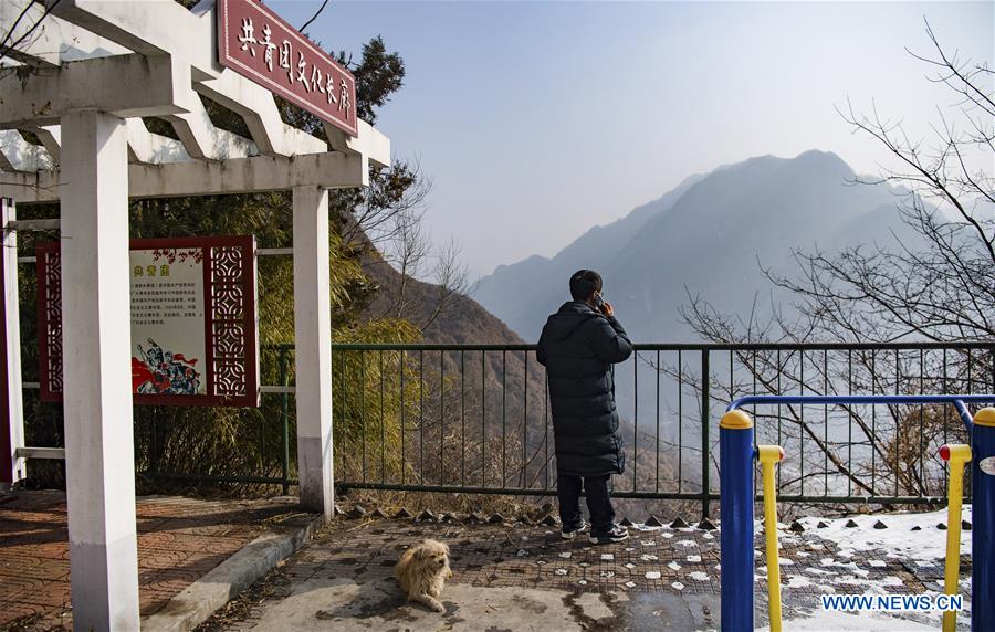 CHINA-SHAANXI-BAOJI-QINGSHIYA RAILWAY STATION (CN)