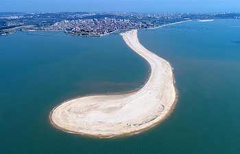 In pics: Natural sand embankment in SE China's Fujian