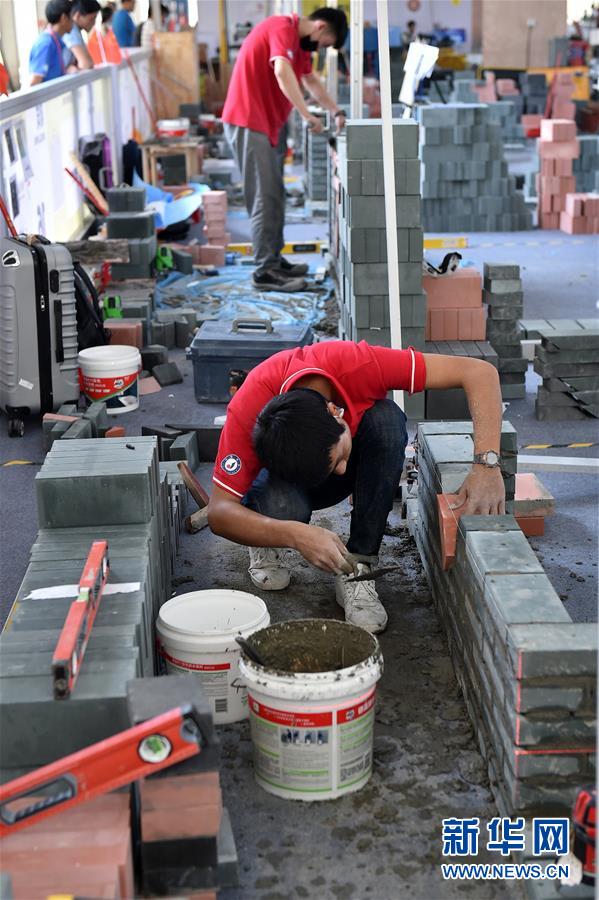 （新華全媒頭條·圖文互動）（3）上下合力，聚力破障，開辟“大國工匠”建設(shè)新格局