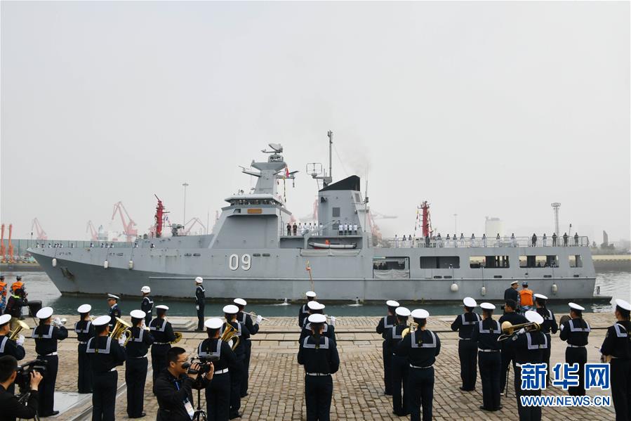 （人民海軍70年）（2）來華參加多國海軍活動(dòng)的外國軍艦抵達(dá)青島