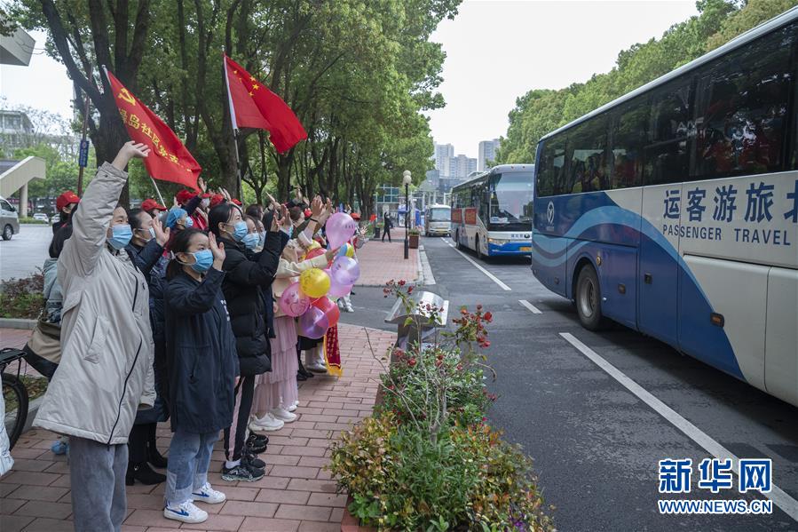 （新華全媒頭條·圖文互動(dòng)）（5）上下同心，守望相助——中國抗疫眾志成城的生動(dòng)實(shí)踐