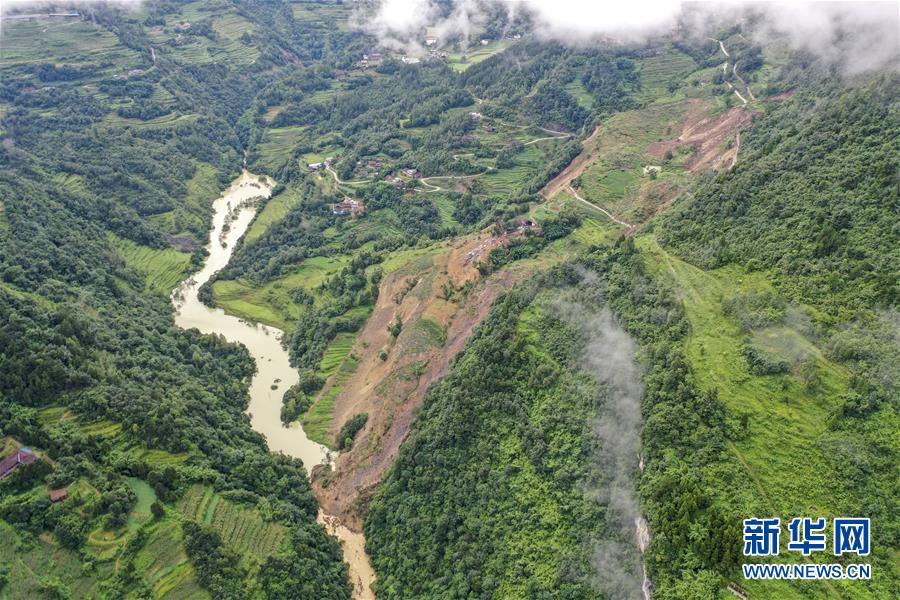 （防汛抗洪）（2）重慶武隆山體滑坡形成堰塞湖