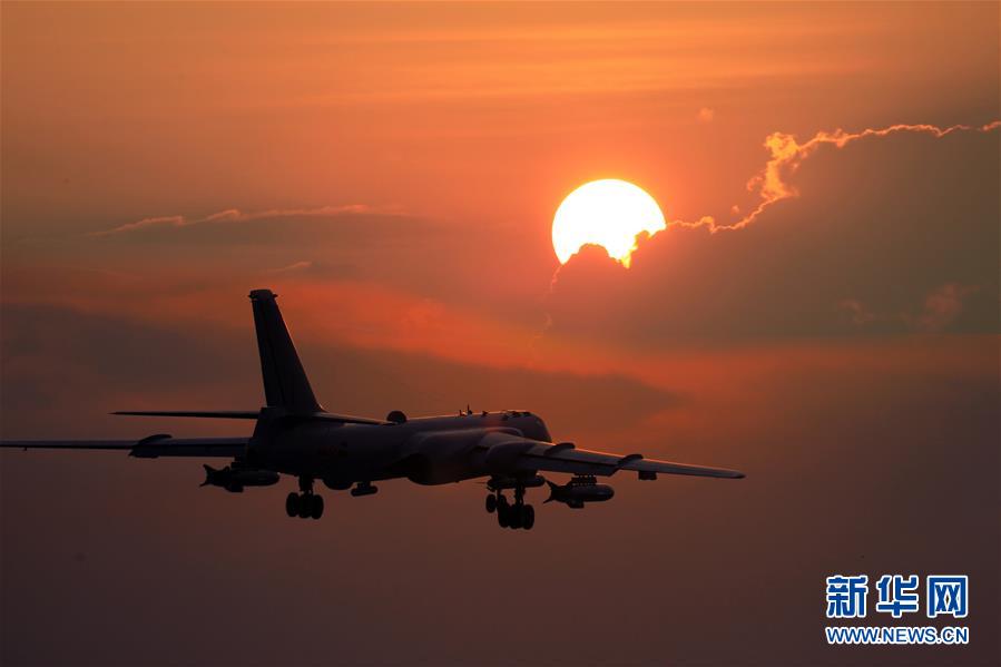 （在習近平強軍思想指引下·我們在戰(zhàn)位報告·圖文互動）（4）雷霆“戰(zhàn)神”向戰(zhàn)而飛——空軍航空兵某師牢記囑托備戰(zhàn)打仗記事