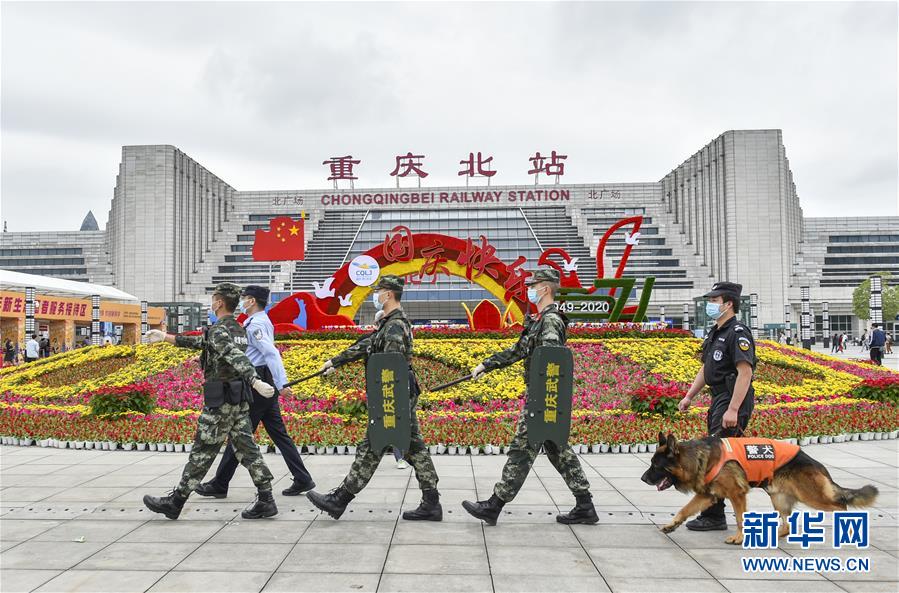 （圖文互動）（2）武警官兵“雙節(jié)”堅守戰(zhàn)位保平安