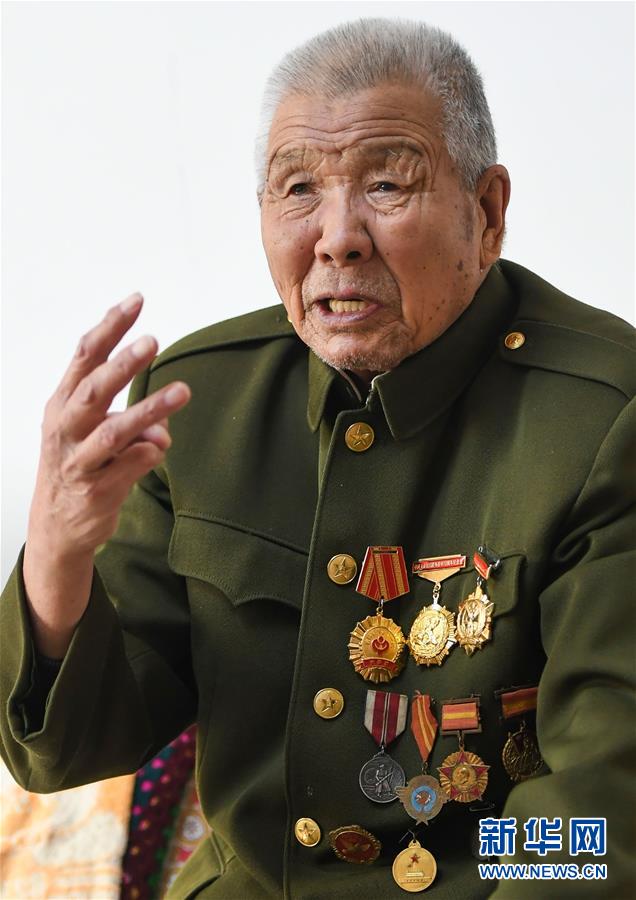 （紀(jì)念抗美援朝70周年·圖文互動）為將軍守陵，此生不改——記守護(hù)楊靖宇烈士陵園的老兵徐振明