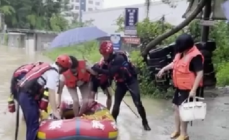 福建：臺風(fēng)“盧碧”來襲 多地迎強(qiáng)降雨