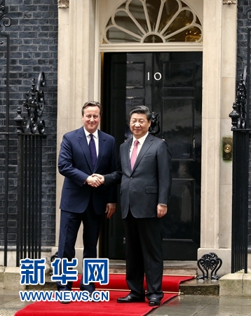 10月21日，國家主席習(xí)近平在倫敦唐寧街首相府同英國首相卡梅倫舉行會談。 新華社記者 鞠鵬 攝 